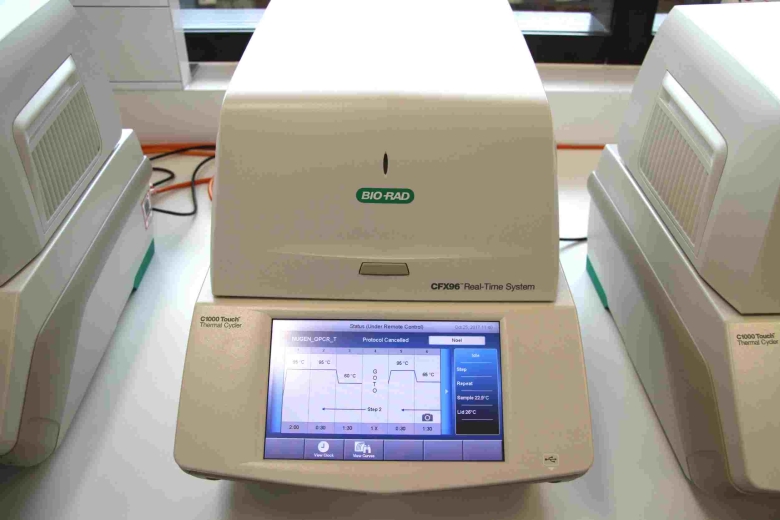 Testing machine 